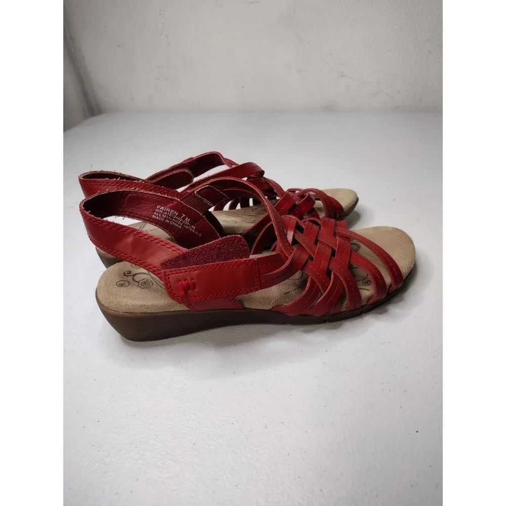 Baretraps Fairen Red Strappy Wedge Sandals Womens 7M Low Heel Hook Loop